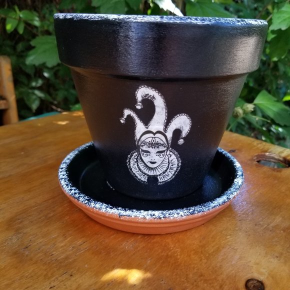 Hand Painted Black and White Speckled Trim 6" Flower Pot with Matching Saucer - Picture 7 of 10